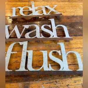 Rustic Metal Bathroom Wall Decor Set